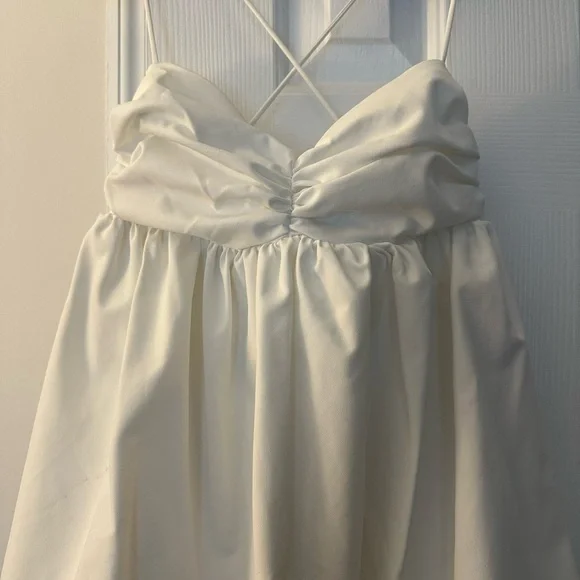 White Zara Dress - Picture 2 of 4